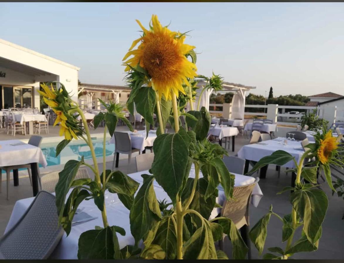 Villa Inn Villaperuccio Eksteriør bilde